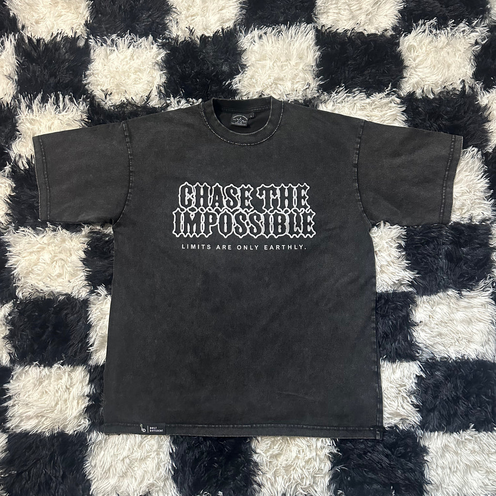 CHASE THE IMPOSSIBLE OVERSIZED TEE - VINTAGE WASHED BLACK